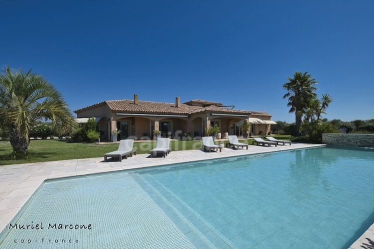 Photos 40 - Prestige - Propriété d’exception de 290 m2 au cœur de la Vallée des Baux-de-Provence sur 25 hectares 7 pièces MOULES (13)