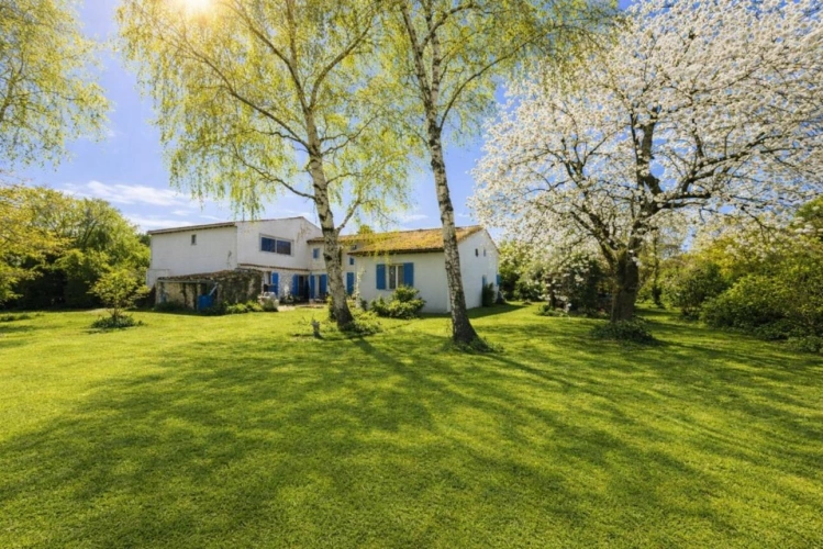 Photos 1 - Prestige - Maison de caractère