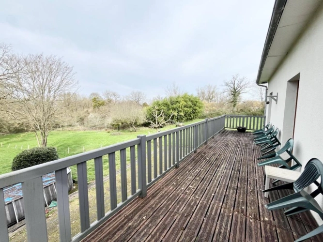 Photos 16 - Rural - House