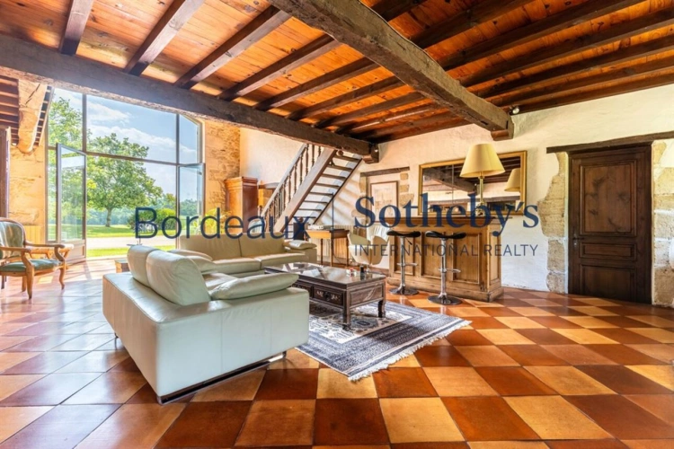 Photos 5 - Prestige - COUP DE COEUR - 50 MN BORDEAUX  - 15MN BAZAS - ANCIEN CORPS DE FERME RESTAURÉ - 14H - PISCINE