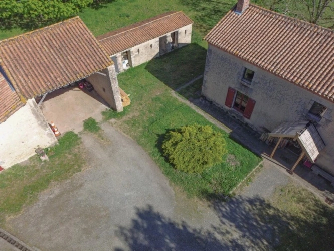 Photos 4 - Prestige - Propriete à vendre 10 pièces AUBIGNY (79) Terrain 27 715 m²