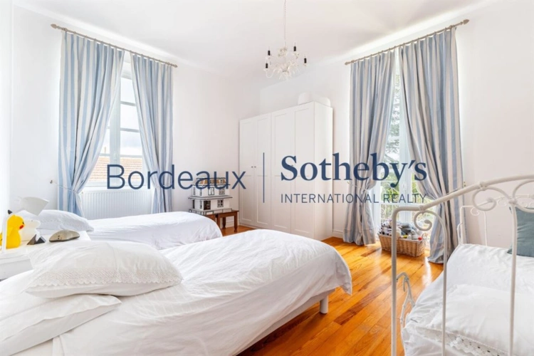 Photos 17 - Prestige - BORDEAUX 30MN - SOMPTUEUSE PROPRIÉTÉ DE MAÎTRE - 4,5 HECTARES - DÉPENDANCES - PISCINE