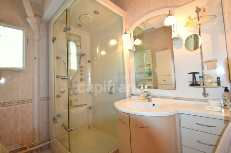 Photos 17 - Prestige - Grande maison (170 m², 11 pièces) Salle de reception (115 m²) Grand hangar (350 m²) à vendre TIVERNON (45)