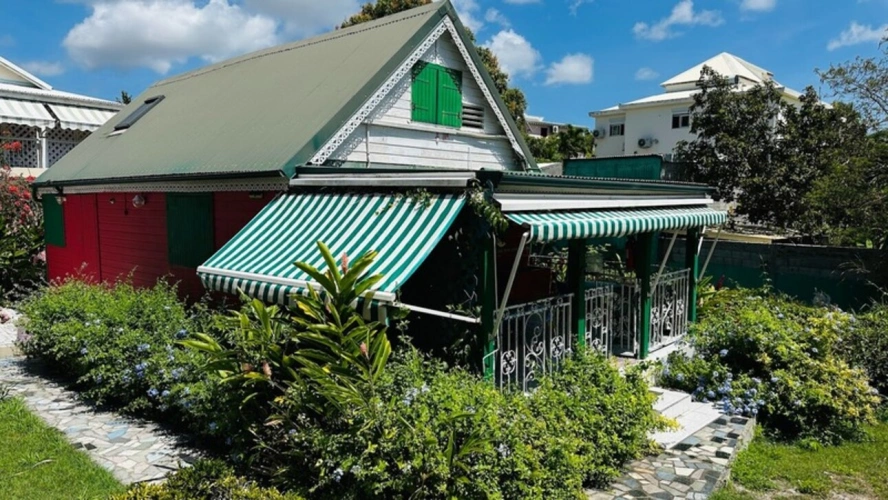 Photos 8 - Prestige - EN EXCLUSIVITE - A VENDRE – GRANDE MAISON FAMILIALE AVEC FORT POTENTIEL LOCATIF - QUARTIER RECHERCHE SAINTE ANNE