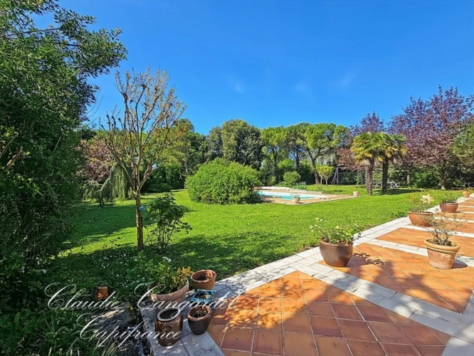 Photos 25 - Prestige - Magnifique propriété de 7 pièces alliant espace, élégance et cadre verdoyant à seulement 10' de LA ROCHELLE