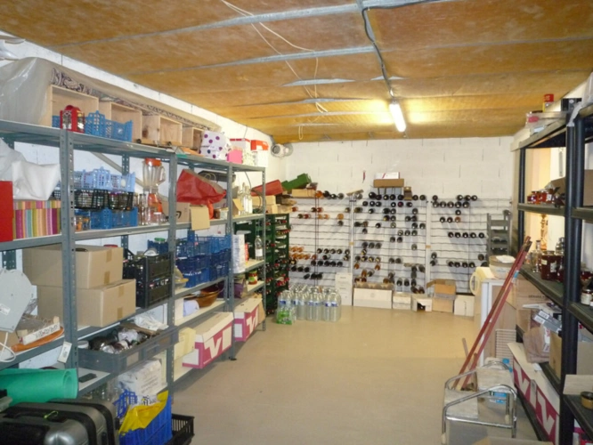 Photos 20 - Prestige - MONTDAUPHIN (77) à vendre ensemble immobilier composé de deux maisons, de 2 bâtiments industriels sur un terrain de  de 2 hectares