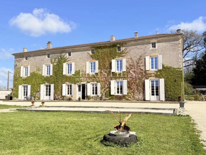 Photos 1 - Prestige - Propriété de caractère avec piscine, dépendances et terrain clos