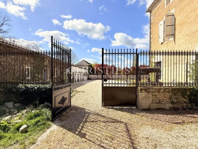 Photos 13 - Prestige - Propriété de caractère avec piscine, dépendances et terrain clos