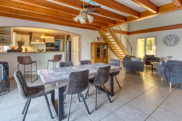 Photos 8 - Rurale - Propriete à vendre 5 pièces MAUROUX (46) maison de 155m2 habitables avec piscine sur terrain de 5499m2