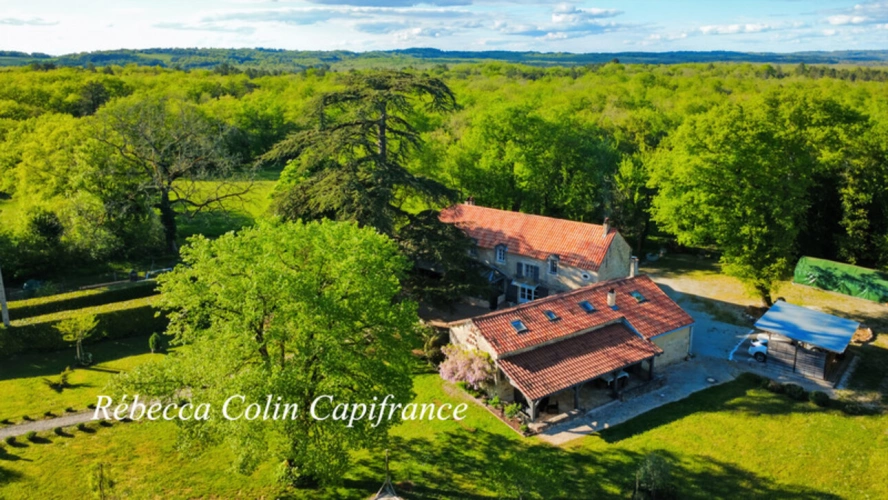 Photos 1 - Touristique - Demeure de charme avec gîte et piscine dans le Périgord Noir