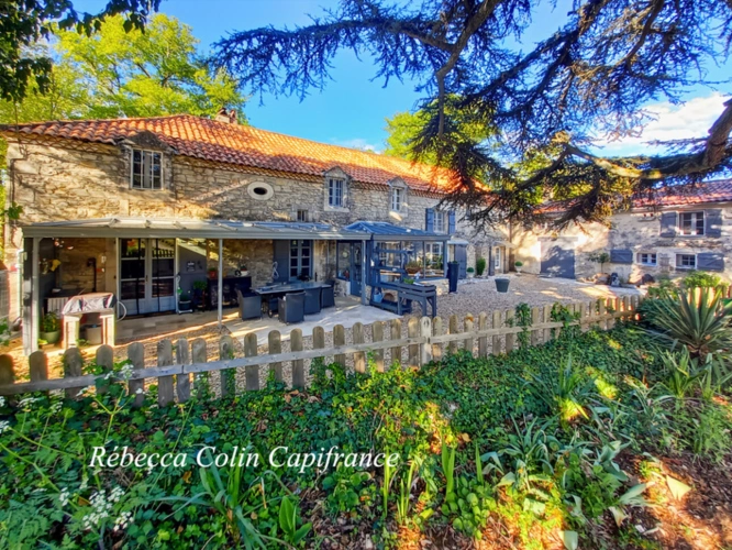 Photos 2 - Touristique - Demeure de charme avec gîte et piscine dans le Périgord Noir