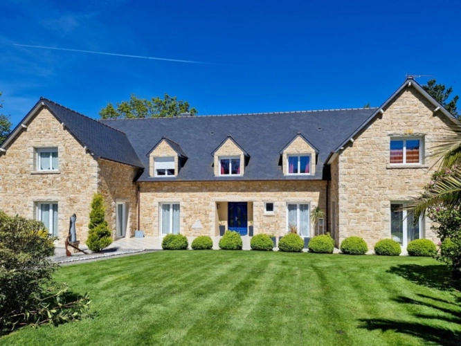 Photos 1 - Prestige - Propriete à vendre 14 pièces PLEGUIEN (22)