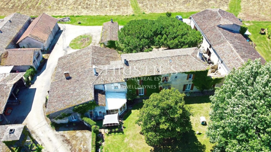 Photos 4 - Équestre - Propriété de 18 hectares avec vue dominante, maison de maître et gites - superbe potentiel  !