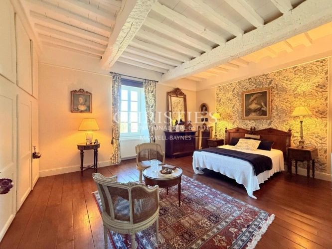 Photos 19 - Prestige - Demeure de caractère avec cour intérieure et parc – authenticité, volumes et qualité rare en Limousin