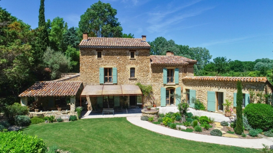 Photos 1 - Équestre - Somptueuse propriété de charme entre Luberon et Provence (84)