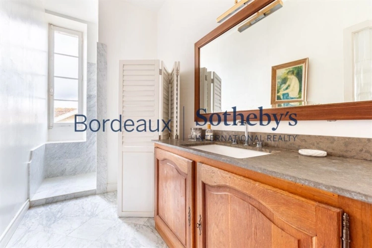 Photos 19 - Prestige - BORDEAUX 30MN - SOMPTUEUSE PROPRIÉTÉ DE MAÎTRE - 4,5 HECTARES - DÉPENDANCES - PISCINE