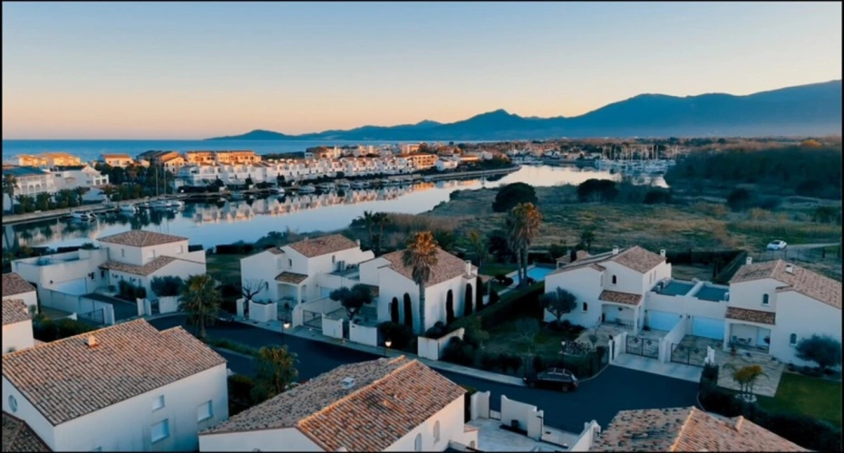 Photos 7 - Prestige - Propriete à vendre 6 pièces SAINT CYPRIEN (66)