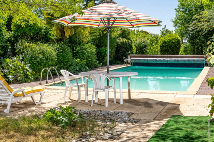 Photos 11 - Prestige - Propriete d'exception à vendre à SAUMUR (49400)  Panorama d'exception sur le château et la Loire - 328m² - 2278m²-piscine