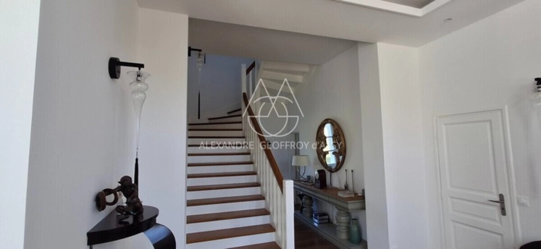 Photos 9 - Prestige - Magnifique château prêt à emménager à 20 min de Tours! Prenez simplement les clés et installez-vous