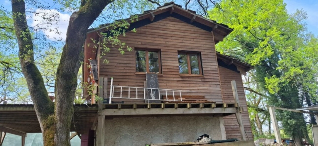 Photos 30 - Équestre - THENON (24)A vendre, Propriété composée de deux maisons sur 5.5 ha de prés (possibilité haras) et de bois