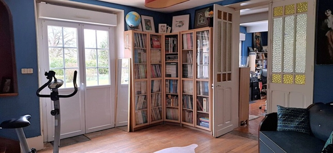 Photos 14 - Équestre - THENON (24)A vendre, Propriété composée de deux maisons sur 5.5 ha de prés (possibilité haras) et de bois