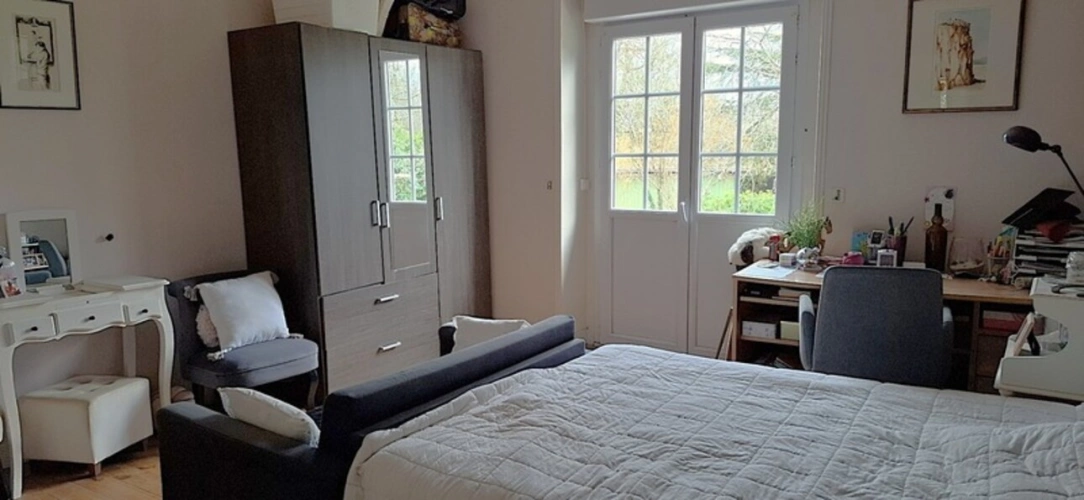 Photos 19 - Équestre - THENON (24)A vendre, Propriété composée de deux maisons sur 5.5 ha de prés (possibilité haras) et de bois