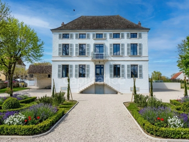 Photos 1 - Prestige - Propriété à vendre composée d'une demeure de Maitre et une deuxième maison avec piscine et jardin