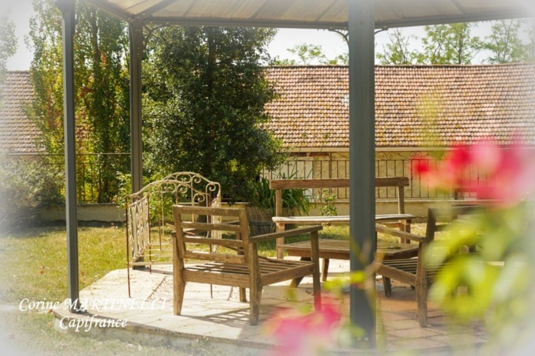 Photos 6 - Prestige - Propriete à vendre 22 pièces proche de AGEN (47) 4 habitations 885 m² + dépendances, 27 ha