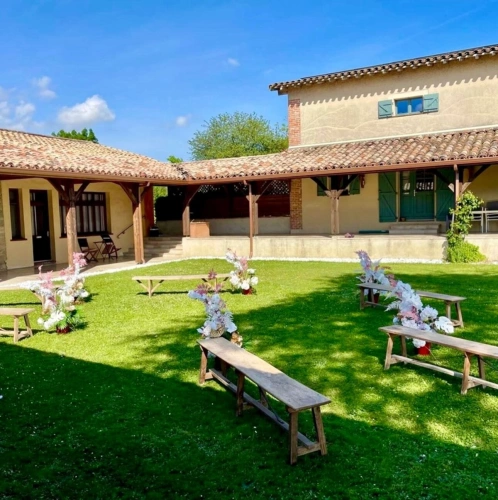 Photos 1 - Touristique - Proprieté de plus de 700m2 habitables sur 1,24 hectare de terrain, piscine et vue exceptionnelle