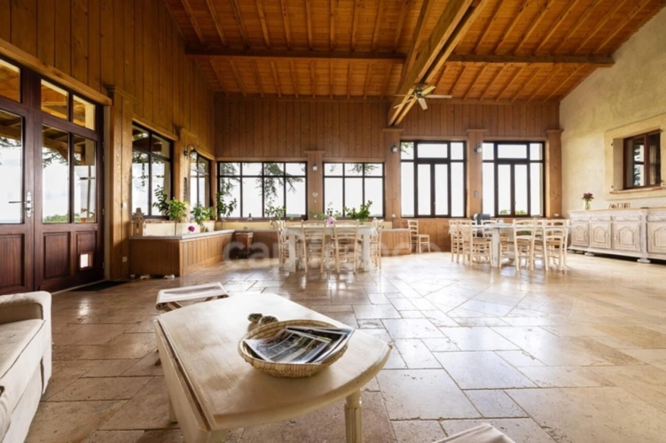 Photos 5 - Touristique - Proprieté de plus de 700m2 habitables sur 1,24 hectare de terrain, piscine et vue exceptionnelle