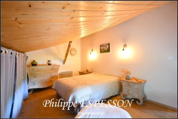 Photos 11 - Rurale - MAISON EN PIERRE DE CARACTÈRE DE 205 M2 AVEC PISCINE ET JARDIN DE 3000 M2 A FOURQUES SUR GARONNE