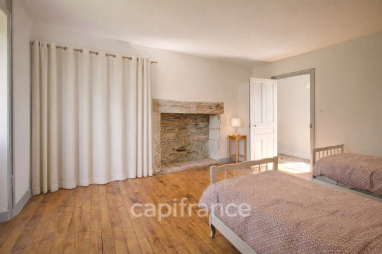 Photos 13 - Rurale - Propriété de caractère à environ 20 minutes de Collonges la rouge, 20 minutes de Brive la Gaillarde