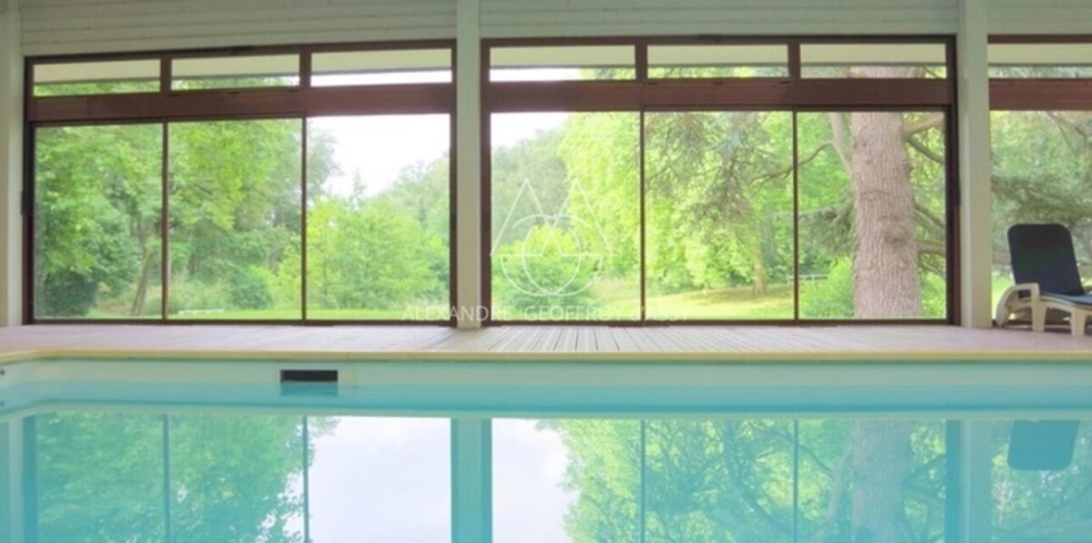 Photos 25 - Prestige - Château du XIXe siècle avec un parc de 75 ha, située à proximité immédiate de Poitiers