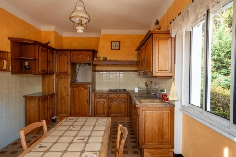 Photos 8 - Prestige - BEYNOST propriété de 220m2 avec vue panoramique sur 1900m2 de terrain à vendre  (01)