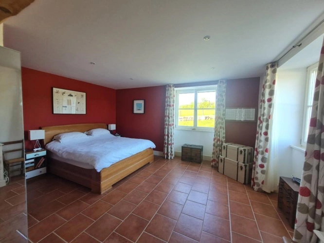 Photos 8 - Tourist - Character property