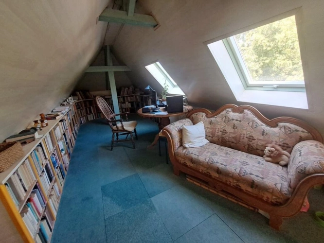 Photos 7 - Rural - House