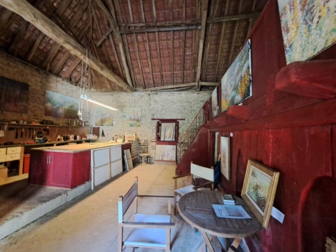 Photos 19 - Rural - House