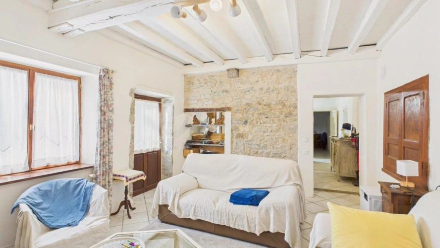 Photos 12 - Tourist - House