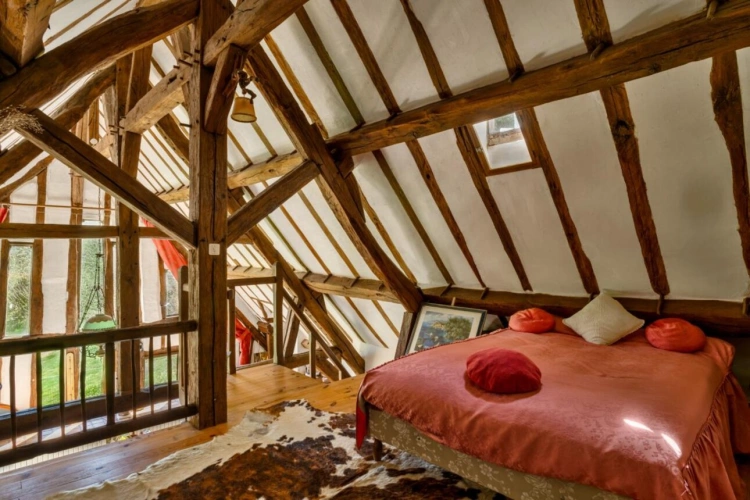 Photos 13 - Prestige - Ancien moulin restauré   280 m2   4 chambres   parc avec riv