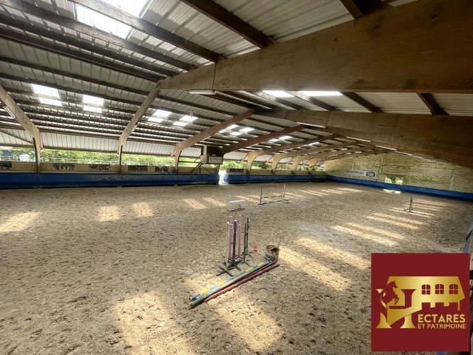 Photos 1 - Equestrian - Centre équestre en activité sur près de 8 hectares