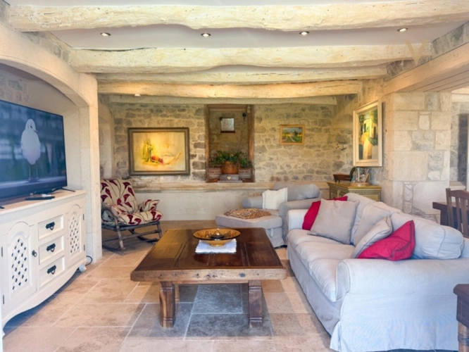 Photos 3 - Touristique - Maison de caractère avec vue dominante, piscine et gîte indépendant  (47)