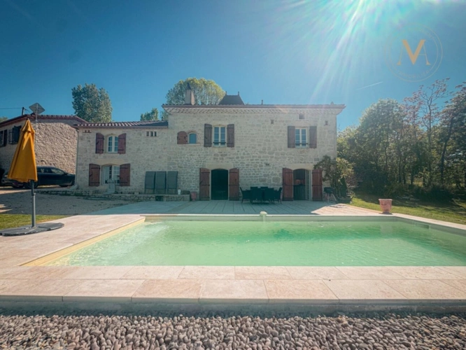 Photos 8 - Touristique - Maison de caractère avec vue dominante, piscine et gîte indépendant  (47)