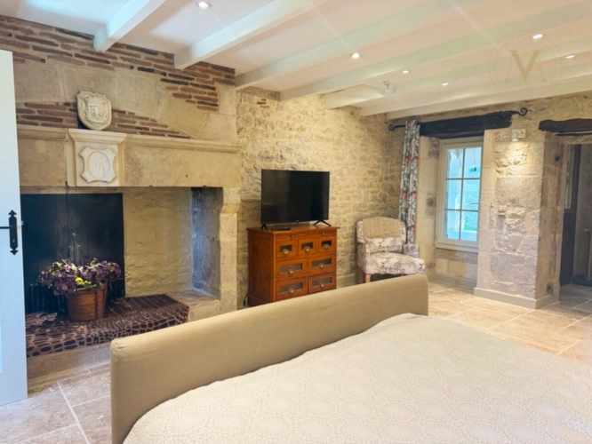 Photos 12 - Touristique - Maison de caractère avec vue dominante, piscine et gîte indépendant  (47)