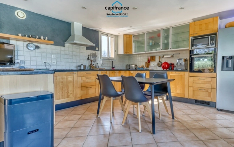 Photos 9 - Touristique - Propriete à vendre 11 pièces MONSEGUR (47) Propriété avec maison et maison d'amis de 260m2 habitables sur 12 757m² de terrain - 2 piscines