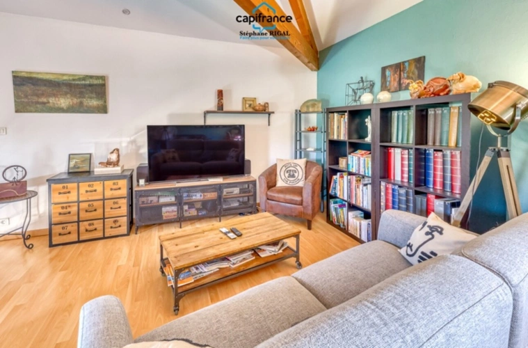 Photos 12 - Touristique - Propriete à vendre 11 pièces MONSEGUR (47) Propriété avec maison et maison d'amis de 260m2 habitables sur 12 757m² de terrain - 2 piscines