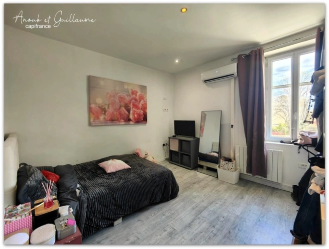 Photos 6 - Touristique - Exclusivité - Propriété comprenant maison d'habitation, 2 studios, 1 gîte, 1 love room avec piscine et garage - Roujan (34320)