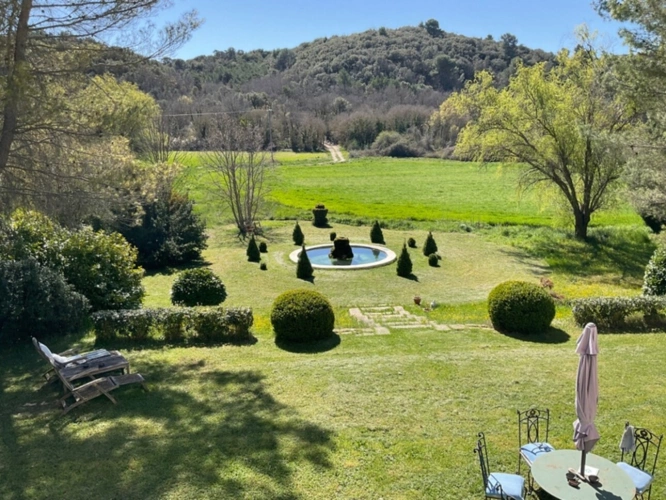 Photos 2 - Prestige - Maison de Maître 10 pièces sur 3 hectares proche Manosque , entre campagne et champs de lavandes