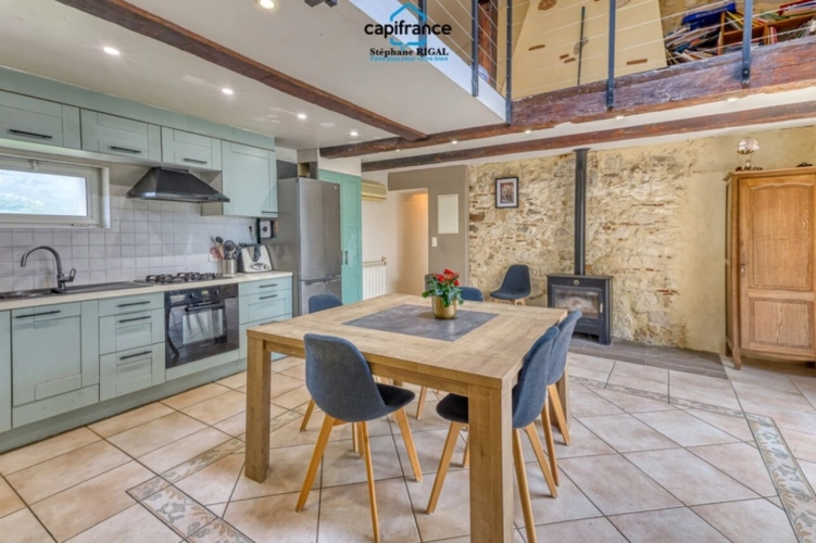 Photos 27 - Touristique - Propriete à vendre 11 pièces MONSEGUR (47) Propriété avec maison et maison d'amis de 260m2 habitables sur 12 757m² de terrain - 2 piscines