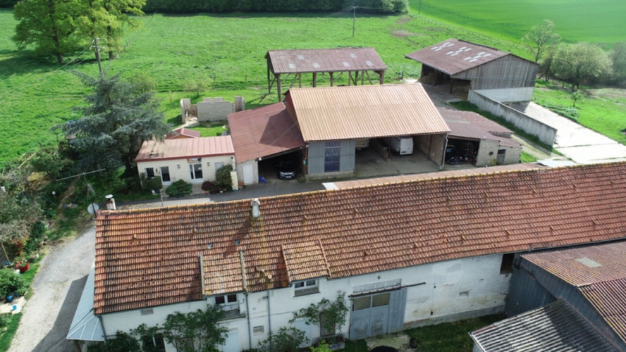 Photos 4 - Rurale - ESSOMES SUR MARNE (02) à vendre joli corps de ferme avec maison et nombreux bâtiments sur un terrain de 10 hectares