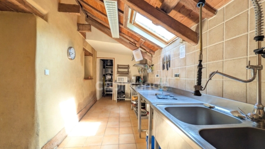 Photos 7 - Prestige - Propriéte - Maison d'habitation avec deux gites d'étape - chambres d'hôtes - ROSNOEN (29)